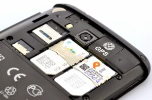 Keunggulan-Menggunakan-Android-Dual-SIM-Card-dan-Single-SIM-Card
