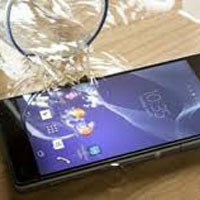 Tips Untuk Mengatasi Smartphone Terkena Air