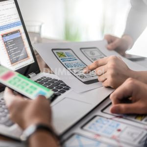Kursus Mobile App vs. Belajar Otodidak, Mana Lebih Efektif?